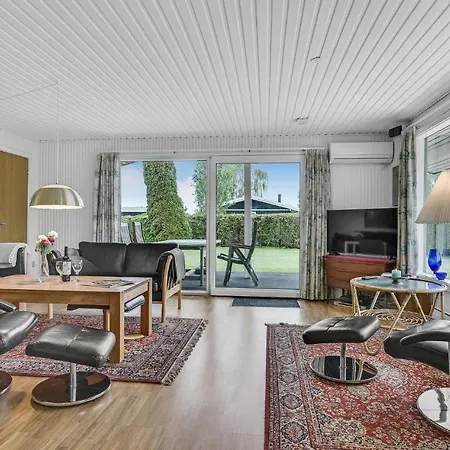 Three-bedroom In Σπίτι διακοπών